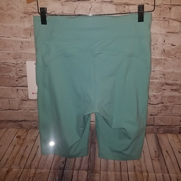 lululemon athletica Pants - NWT LULULEMON On Pace Short HR 10"